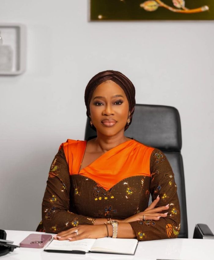 Me Ayssata Coulibaly-Diaby : la force tranquille d&rsquo;une femme qui choisit de servir avant de briller